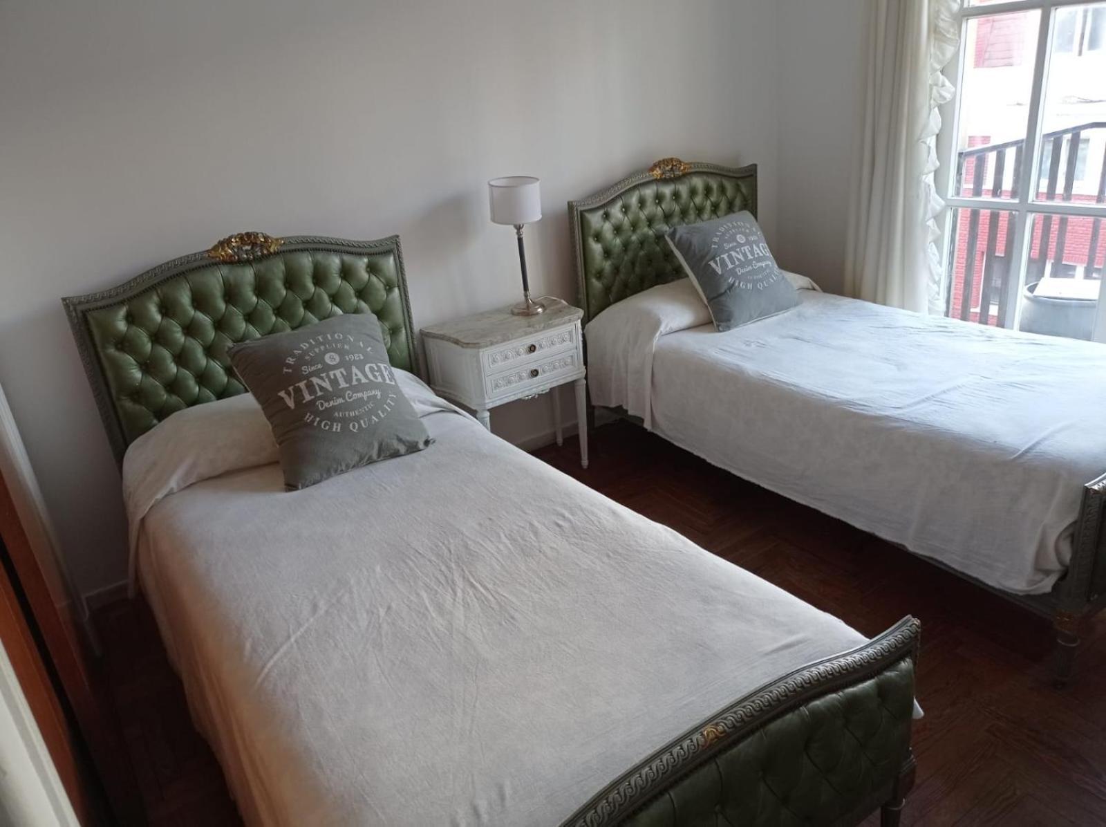 Muy Amplio Departamento En El Centro A Cuadras Del Mar Y Casino *