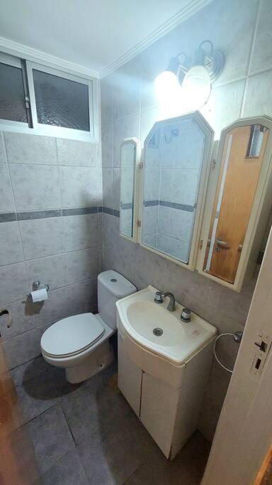 Muy Amplio Departamento En El Centro A Cuadras Del Mar Y Casino Apartment *