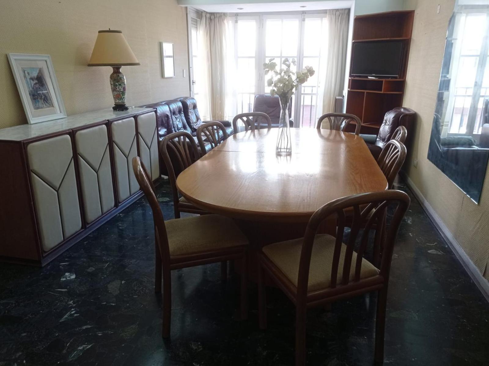 Muy Amplio Departamento En El Centro A Cuadras Del Mar Y Casino Mar del Plata